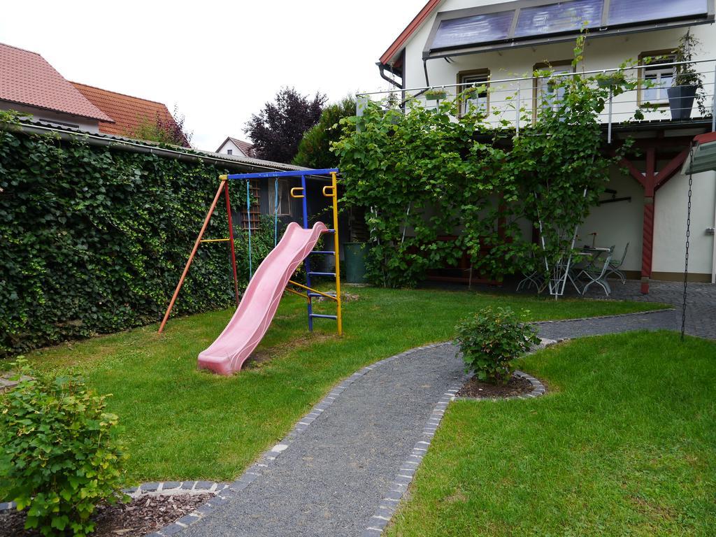 Cafe Im Hof- Bed & Breakfast Streufdorf Kültér fotó