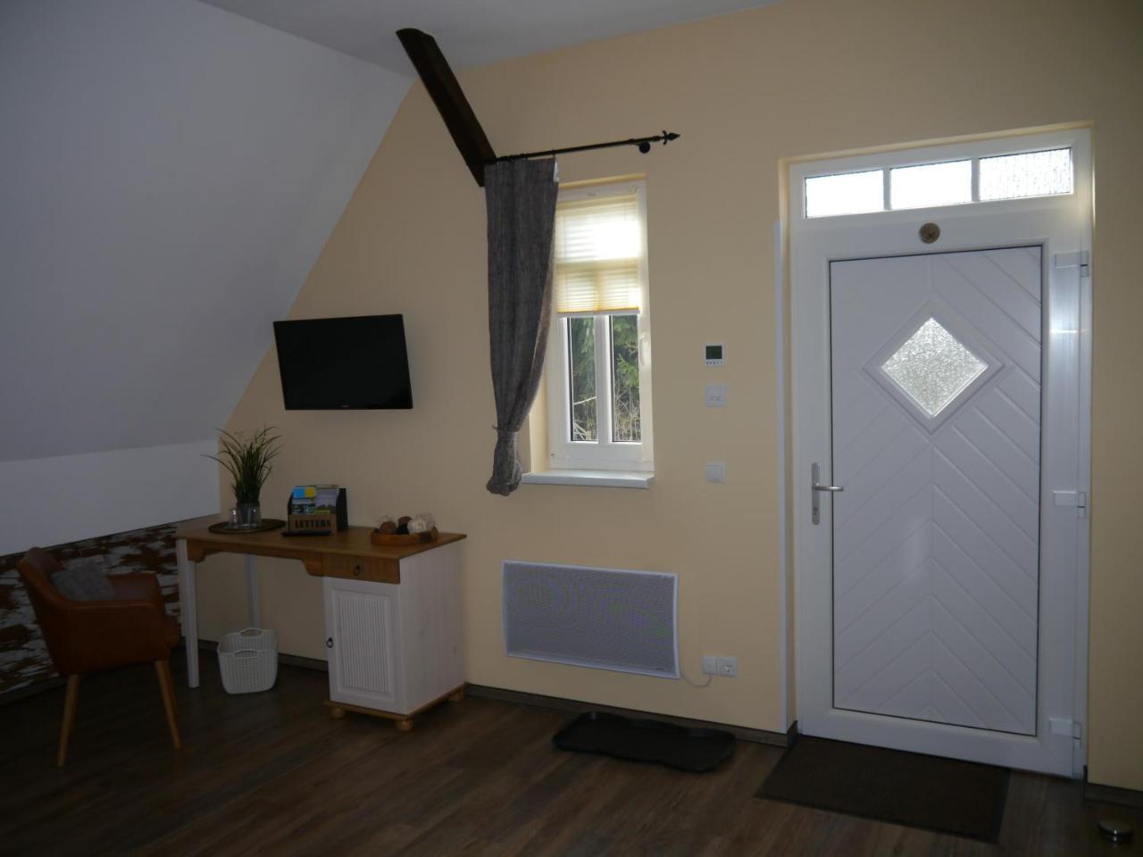 Cafe Im Hof- Bed & Breakfast Streufdorf Kültér fotó
