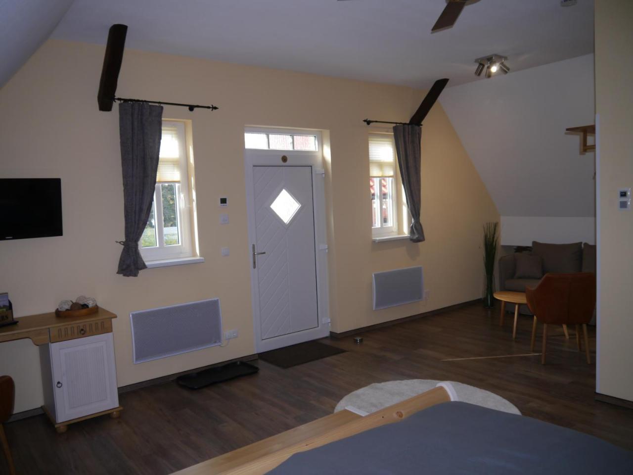 Cafe Im Hof- Bed & Breakfast Streufdorf Kültér fotó